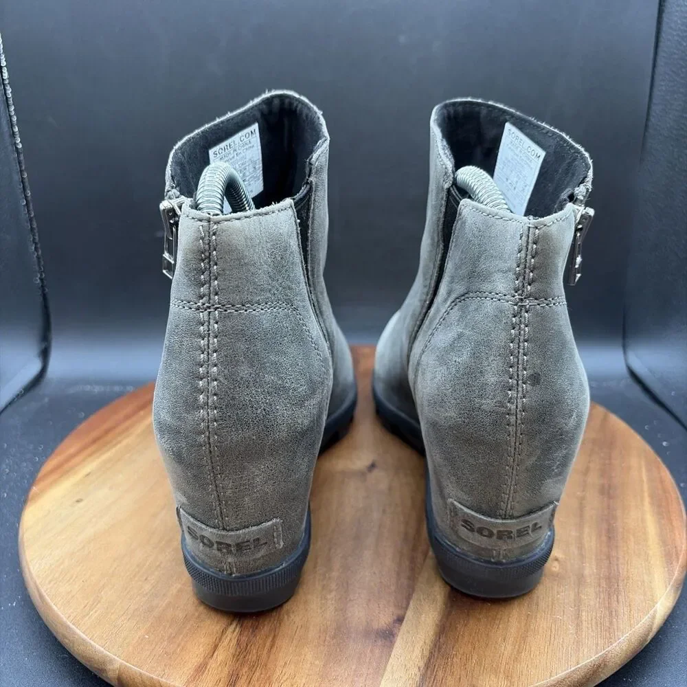 Sorel Joan of Arctic Wedge II Womens Size 9 Chelsea Bootie NL3364-010 Gray Boots